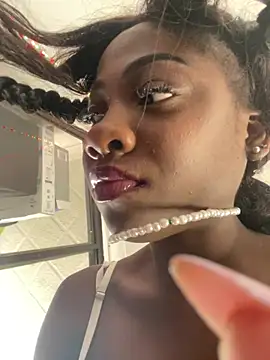 Astergray21 online show from 01-17-26, 01:37