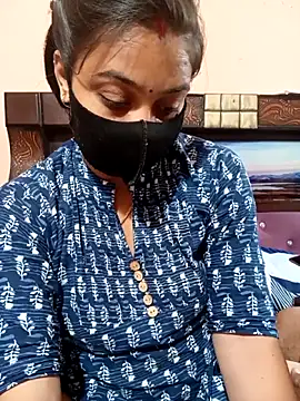 Priyanka Pal online show from 11-04-25, 03:49