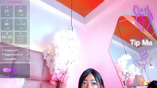 Snapshot of KatheMiler chatting on 04-06-26, 04:46 KatheMiler online show from 04-06-26, 04:46