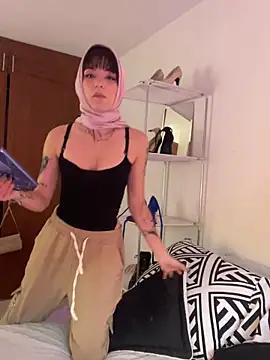 AriaBlush 18 online show from 09-27-25, 10:38