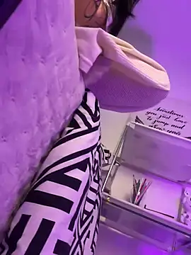 AriaBlush 18 online show from 09-29-25, 11:32