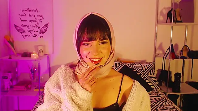 AriaBlush 18 online show from 09-23-25, 01:23