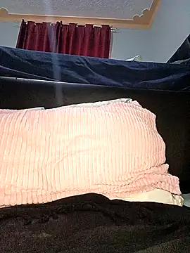 ewatyu online show from 11-25-25, 04:02