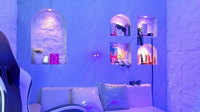 Sophia tf online show from 03-15-26, 01:07