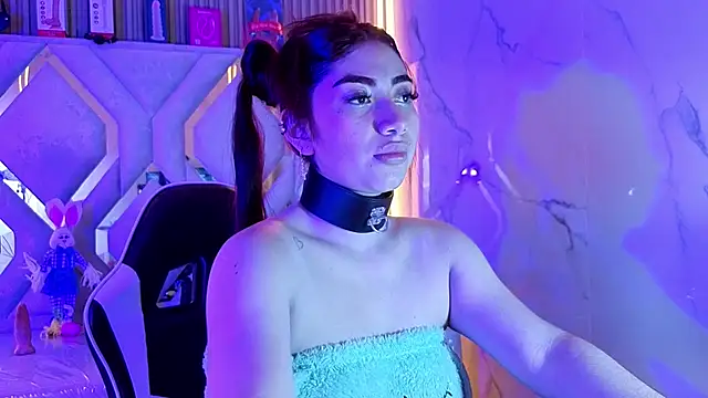 Sophia tf online show from 03-28-26, 08:10