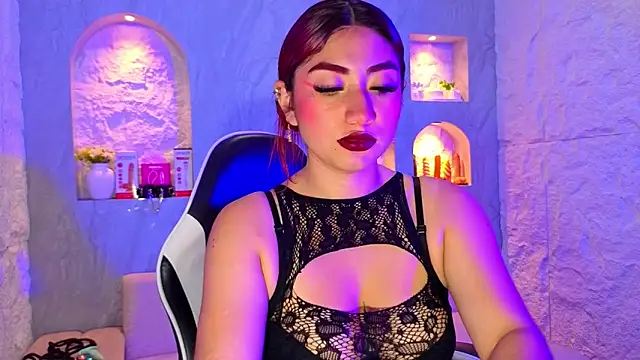 Sophia tf online show from 03-03-26, 08:27