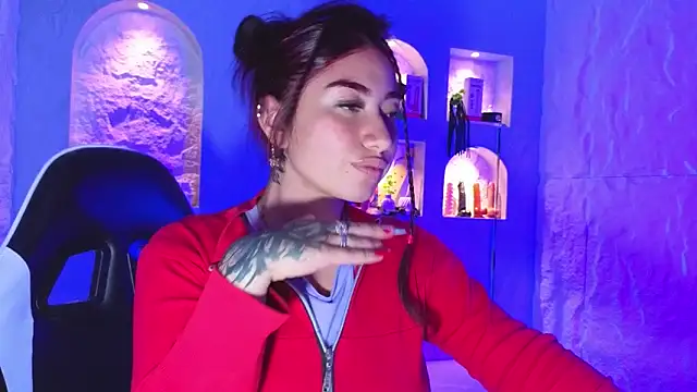 Sophia tf online show from 03-21-26, 03:41