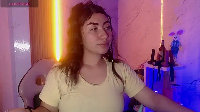 Sophia tf online show from 05-14-26, 04:09