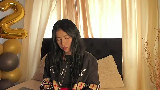 Tiffany Nm online show from 10-04-25, 03:02