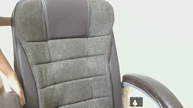 Exotic Shikha online show from 11-14-25, 06:33