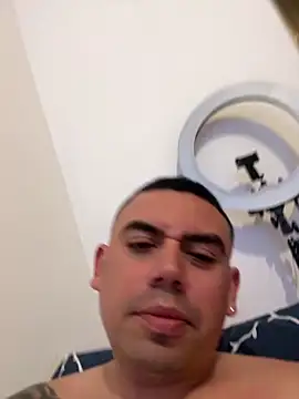 davidxxx099 online show from 03-10-26, 04:49