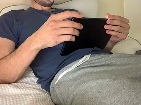 Snapshot of Just2Try chatting on 11-04-25, 08:23 Just2Try online show from 11-04-25, 08:23