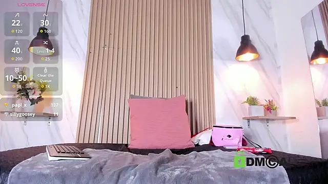 princequinn  online show from 12-18-25, 07:29