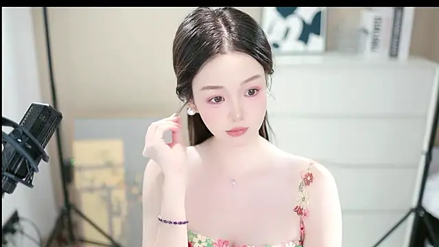 abbyli12 online show from 11-12-25, 03:27