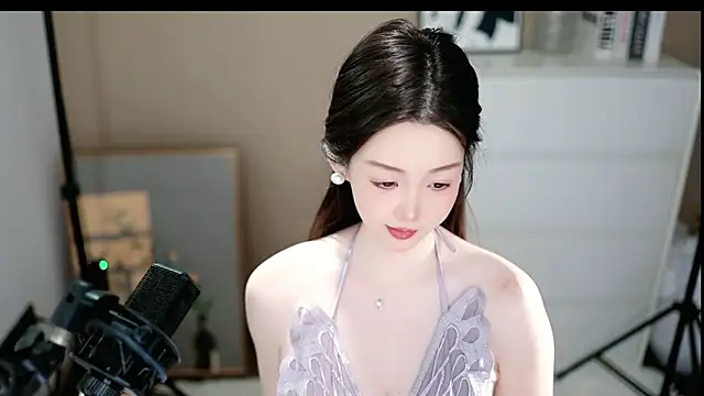 abbyli12 online show from 01-05-26, 05:27