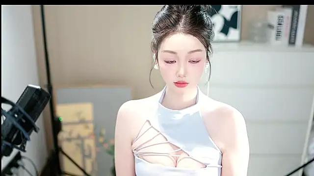 abbyli12 online show from 12-16-25, 02:54