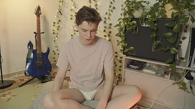 Snapshot of RusBradPitt chatting on 02-18-26, 02:57 RusBradPitt online show from 02-18-26, 02:57