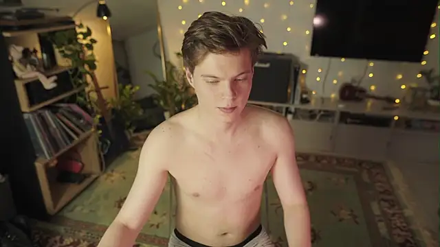 Snapshot of RusBradPitt chatting on 03-02-26, 04:47 RusBradPitt online show from 03-02-26, 04:47