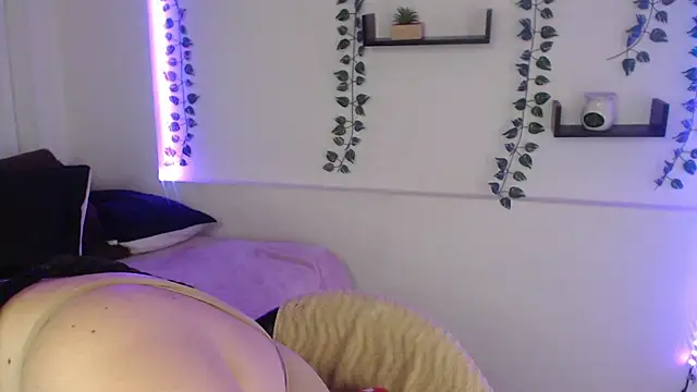 poison doll2 online show from 10-18-25, 02:41