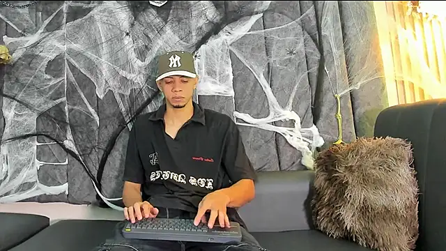 DustinandJordan online show from 10-30-25, 08:39