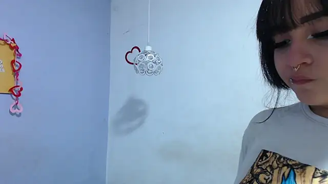 onixandghosty1 online show from 12-04-25, 07:02