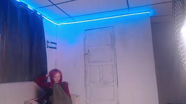 Isla rosee18 online show from 02-15-26, 11:58