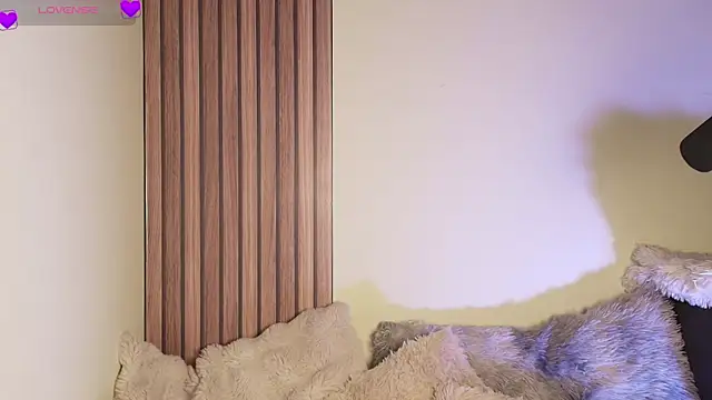 Snapshot of Hairyparadise chatting on 09-24-25, 05:25 Hairyparadise online show from 09-24-25, 05:25
