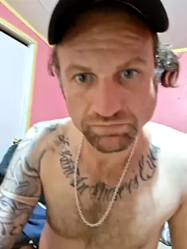 Snapshot of bearded_cross chatting on 03-27-26, 01:23 bearded cross online show from 03-27-26, 01:23