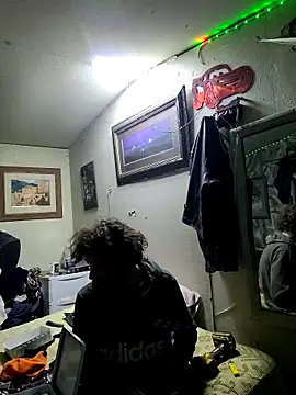 bearded cross online show from 12-18-25, 05:12