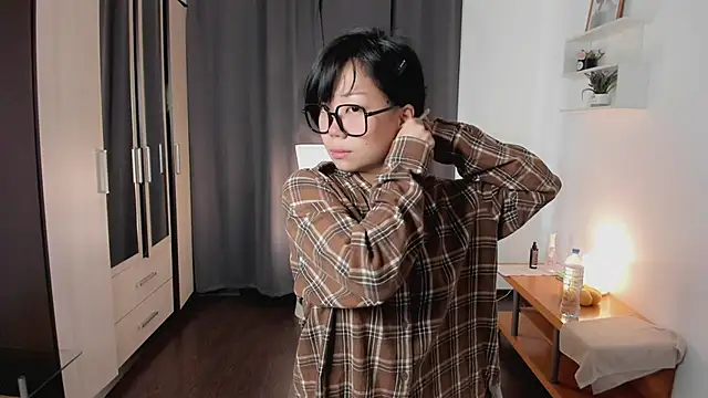  molly molly molly  online show from 11-28-25, 10:48