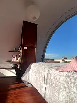 sabrina rosee online show from 11-27-25, 12:16