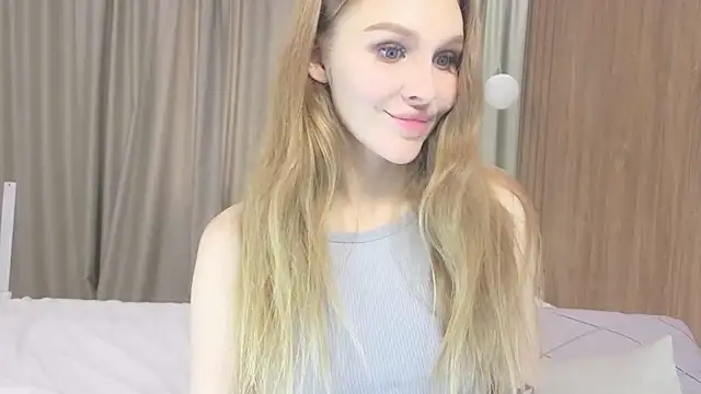 Brigitte Bardot online show from 10-07-25, 05:41