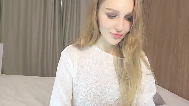 Brigitte Bardot online show from 09-30-25, 06:08