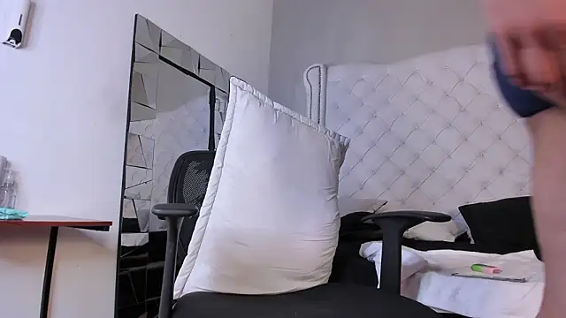 massimofiore  online show from 02-09-26, 03:37