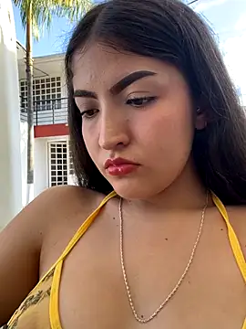 Snapshot of Gaby-Herrera chatting on 10-18-25, 08:44 Gaby-Herrera online show from 10-18-25, 08:44
