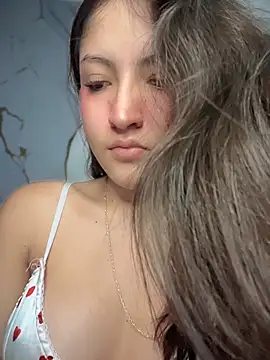 Snapshot of Gaby-Herrera chatting on 11-13-25, 08:24 Gaby-Herrera online show from 11-13-25, 08:24