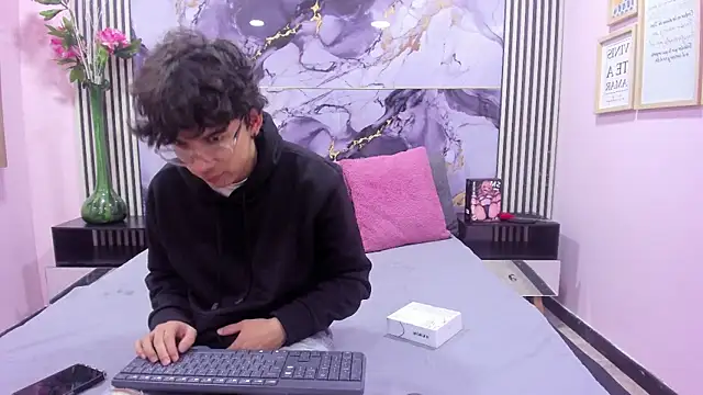 Desire Ecstasy online show from 10-11-25, 01:01