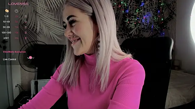 Kira Key online show from 02-25-26, 08:47