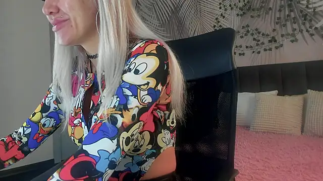 Kira Key online show from 11-01-25, 02:51