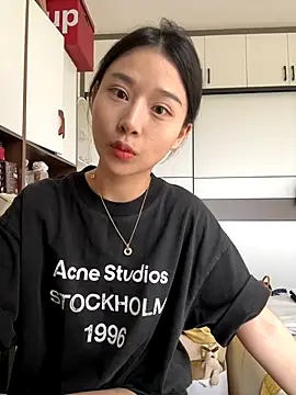 Alissa AA online show from 09-29-25, 07:48