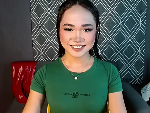 Snapshot of hugesignificant_69 chatting on 10-18-25, 03:25 hugesignificant 69 online show from 10-18-25, 03:25