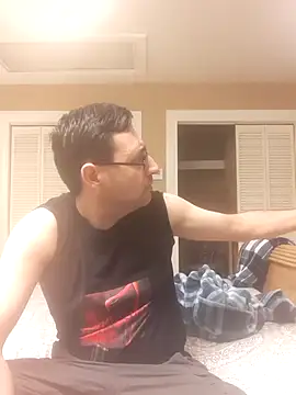 Gearsuit online show from 10-17-25, 11:01