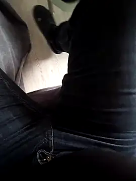 Snapshot of bigdicksklave chatting on 03-11-26, 07:24 bigdicksklave online show from 03-11-26, 07:24