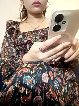 TheSassyGirl7 online show from 05-19-26, 07:43
