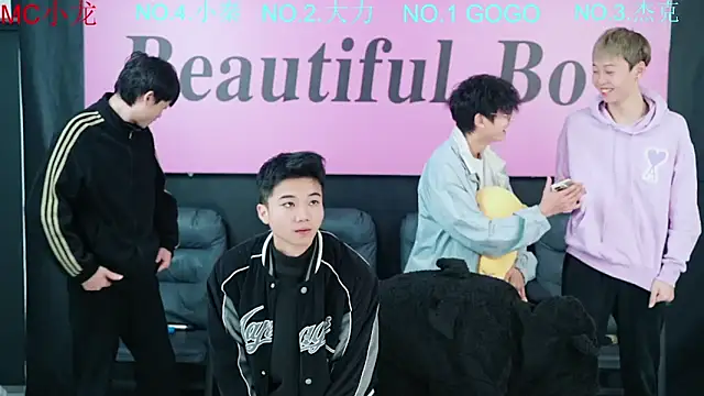BeautifulBoys-888 online show from 10-24-25, 12:04