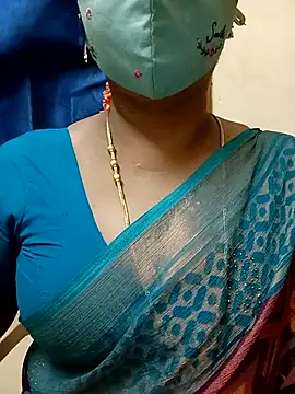 Snapshot of sushma26 chatting on 07-11-26, 05:35 sushma26 online show from 07-11-26, 05:35