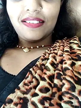 AnanyaKapoor89 online show from 09-18-25, 06:05