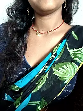 AnanyaKapoor89 online show from 09-13-25, 06:35