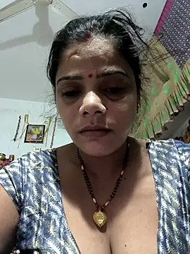 Snapshot of Setty54 chatting on 10-12-25, 10:44 Setty54 online show from 10-12-25, 10:44