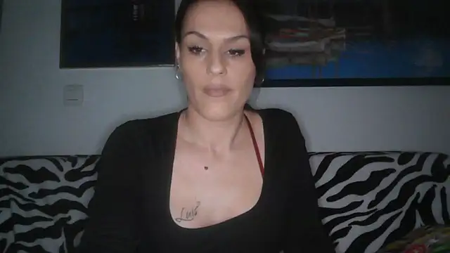 yumara351 online show from 11-28-25, 11:32